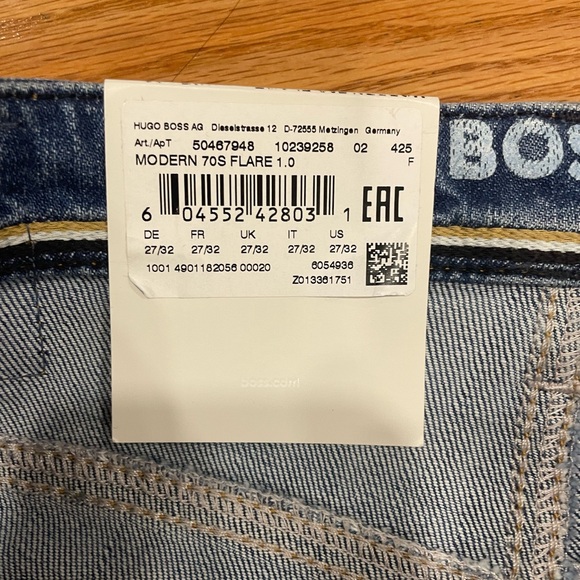 Hugo Boss high rise 70s flare jeans in medium blue - Picture 4 of 8